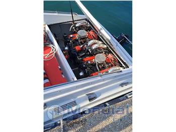 Magnum Marine 27 Sport Sedan